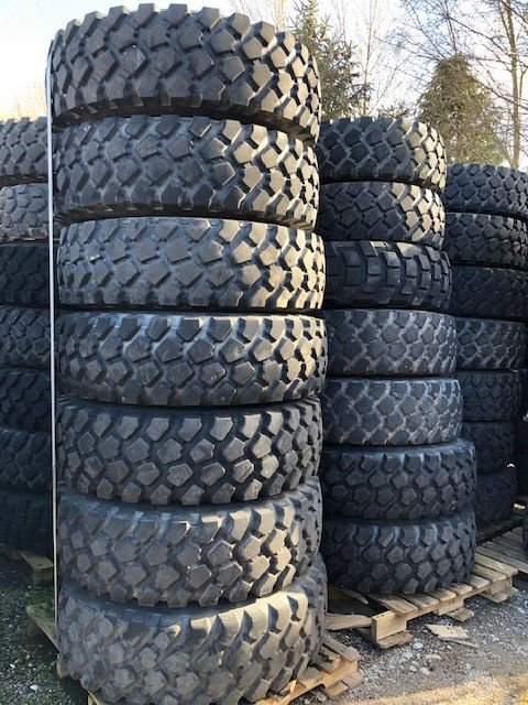 Michelin 14.00R20 XZL tyres - 1045 - Govsales of mod surplus ex army trucks, ex army land rovers and other military vehicles for sale