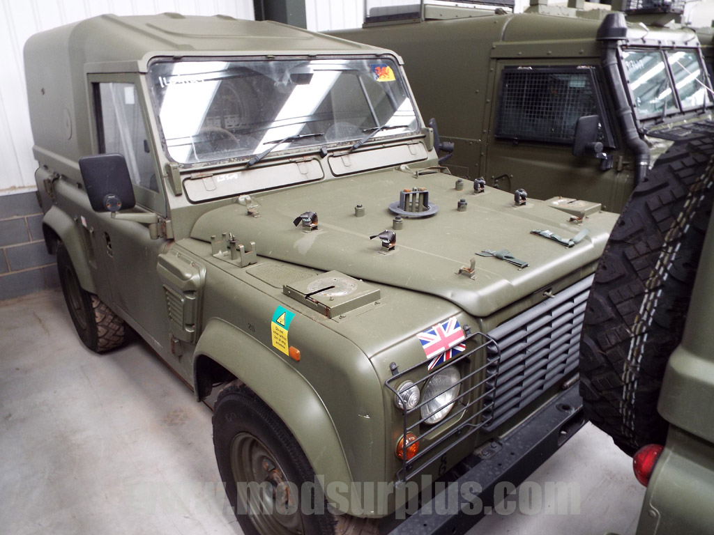 Land Rover Defender 90 Wolf RHD Hard Top (Remus) - 15091 - Govsales of mod surplus ex army trucks, ex army land rovers and other military vehicles for sale