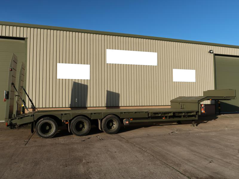 Broshuis E2130 Tri Axle Step Frame Low Loader Trailer - 50248 - Govsales of mod surplus ex army trucks, ex army land rovers and other military vehicles for sale