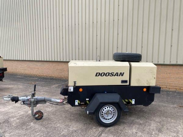 Doosan 7/53 177 CFM Compressor - 50428 - Govsales of mod surplus ex army trucks, ex army land rovers and other military vehicles for sale
