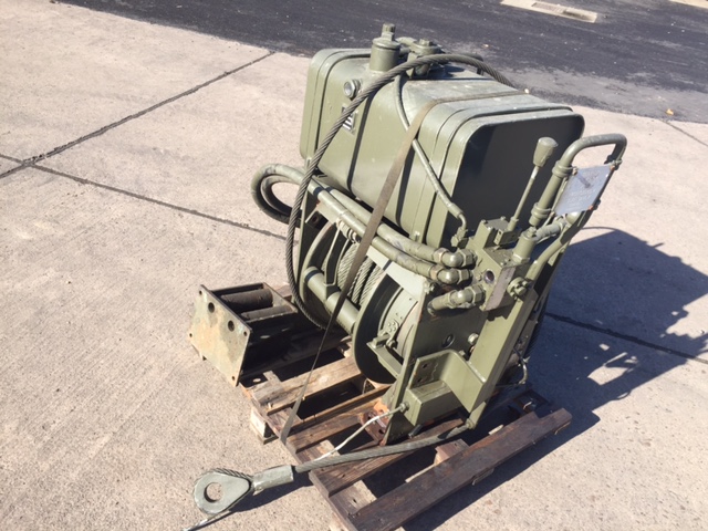 Rotzler 11.5 t hydraulic winch with oil tank - 40121 - Govsales of mod surplus ex army trucks, ex army land rovers and other military vehicles for sale