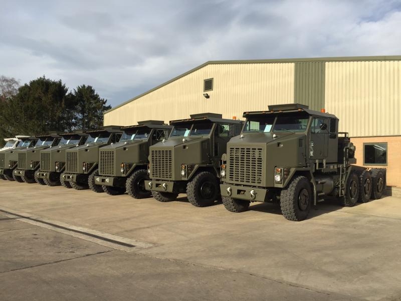 Oshkosh M1070 Tractor Units - 40125 - Govsales of mod surplus ex army trucks, ex army land rovers and other military vehicles for sale