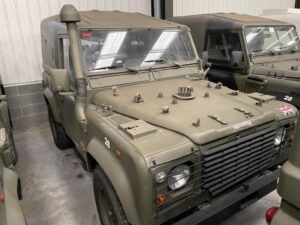 Land Rover Defender 90 Wolf LHD Hard Top (Remus) – 15049