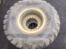 Michelin 20.5R25 XTL unused on rims