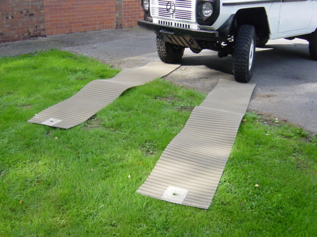 Self recovery matting