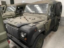 Land Rover Defender 90 Wolf LHD Hard Top (Remus)