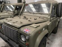 Land Rover Defender 90 Wolf LHD Hard Top (Remus)