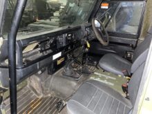 Land Rover Defender 90 Wolf RHD Hard Top (Remus)