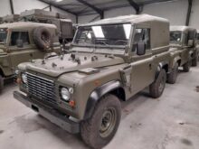 Land Rover Defender 90 Wolf LHD Hard Top (Remus)