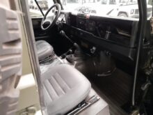 Land Rover Defender 90 Wolf LHD Hard Top (Remus)