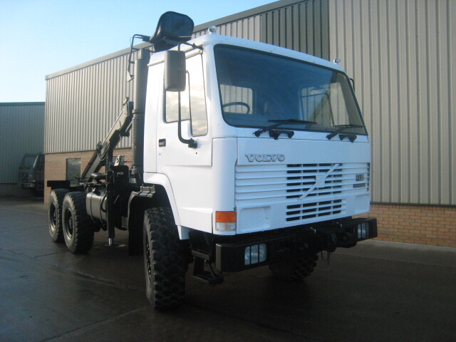 Volvo FL12 6x6 tractor unit with crane