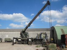 Man 41.372 8x8 crane truck