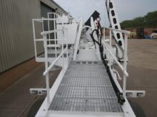 Ekalift container handling trailer