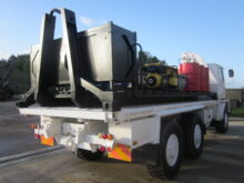 Bedford TM 6x6 service truck with de mountable body