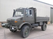 Mercedes unimog U1300L winch truck