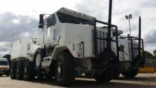 Oshkosh M1070 Tractor Units