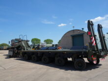 Oshkosh M1070 Tractor Units