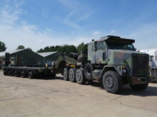Oshkosh M1070 Tractor Units