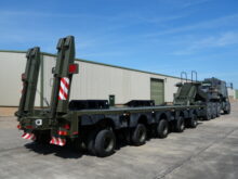 Oshkosh M1070 Tractor Units