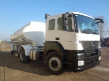Mercedes Axor 8x6 tanker