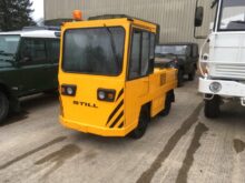 Still R07 Aircaft Tug