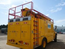 SDI Aviation Aircraft De-Icing Truck