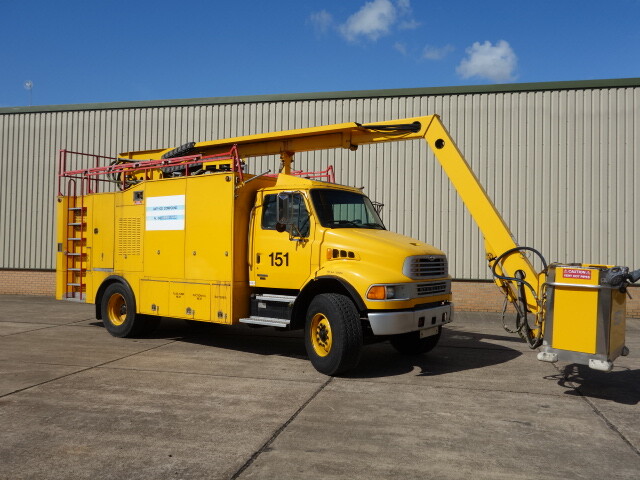 SDI Aviation Aircraft De-Icing Truck