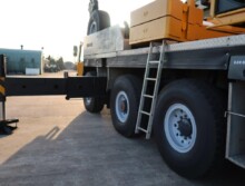 Liebherr LTM1120 crane