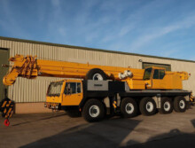 Liebherr LTM1120 crane