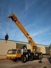 Liebherr LTM1120 crane