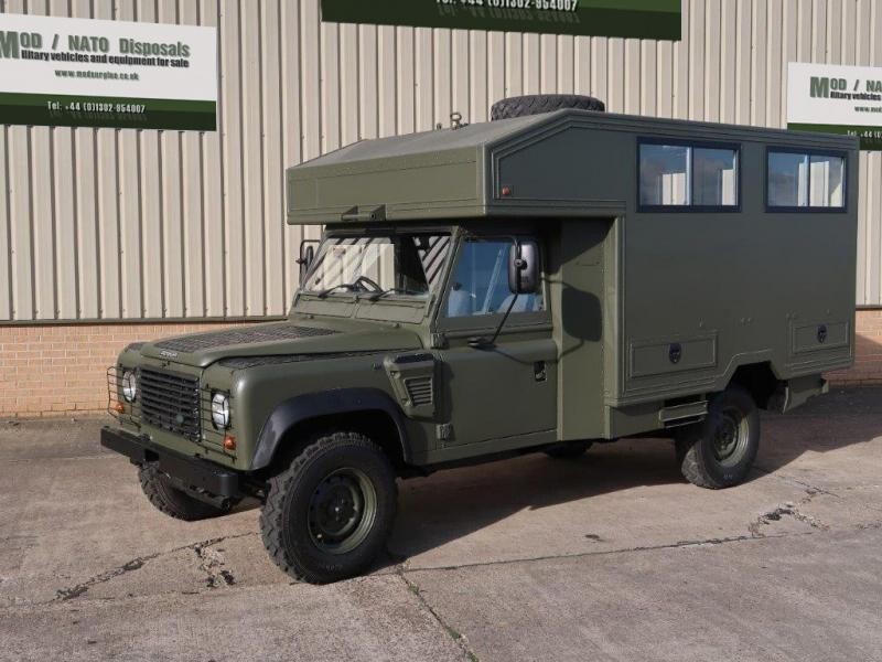 Land Rover Defender 130 Wolf Gun Bus (shoot vehicle)