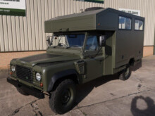 Land Rover Defender 130 Wolf Gun Bus (shoot vehicle)