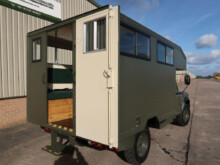 Land Rover Defender 130 Wolf Gun Bus (shoot vehicle)