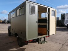 Land Rover Defender 130 Wolf Gun Bus (shoot vehicle)