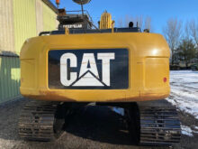 Caterpillar Tracked Excavator 320 DL