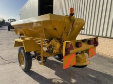 Econ towed gritter trailer