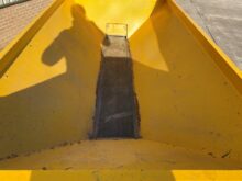 Econ towed gritter trailer