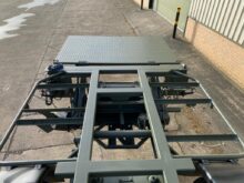 MAN 18.220 4x4 cargo truck with twist locks and tail lift