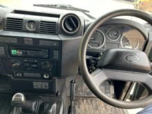 Land Rover Defender 110 pick up RHD puma
