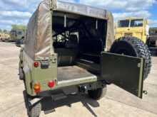 Land Rover Defender 90 Wolf RHD Soft Top (Remus)