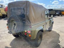 Land Rover Defender 90 Wolf RHD Soft Top (Remus)