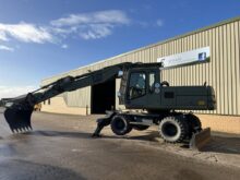 Caterpillar 318M Wheeled Excavator