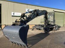 Caterpillar 318M Wheeled Excavator