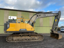 Volvo EC220 EL excavator