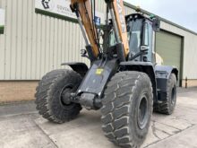 Case 821 GXR Wheeled Loader