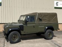 Land Rover Defender 110 Wolf  LHD Soft Top (Remus)