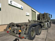 Iveco Eurotrakker 410E44 8x4 Hook Loaders