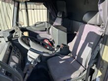 Iveco Eurotrakker 410E44 8x4 Hook Loaders
