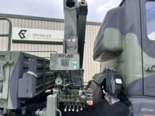 Mercedes 1017 4x4 Cargo Truck With Crane