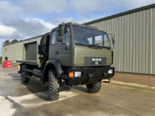 MAN 18.225 4x4 Cargo Truck